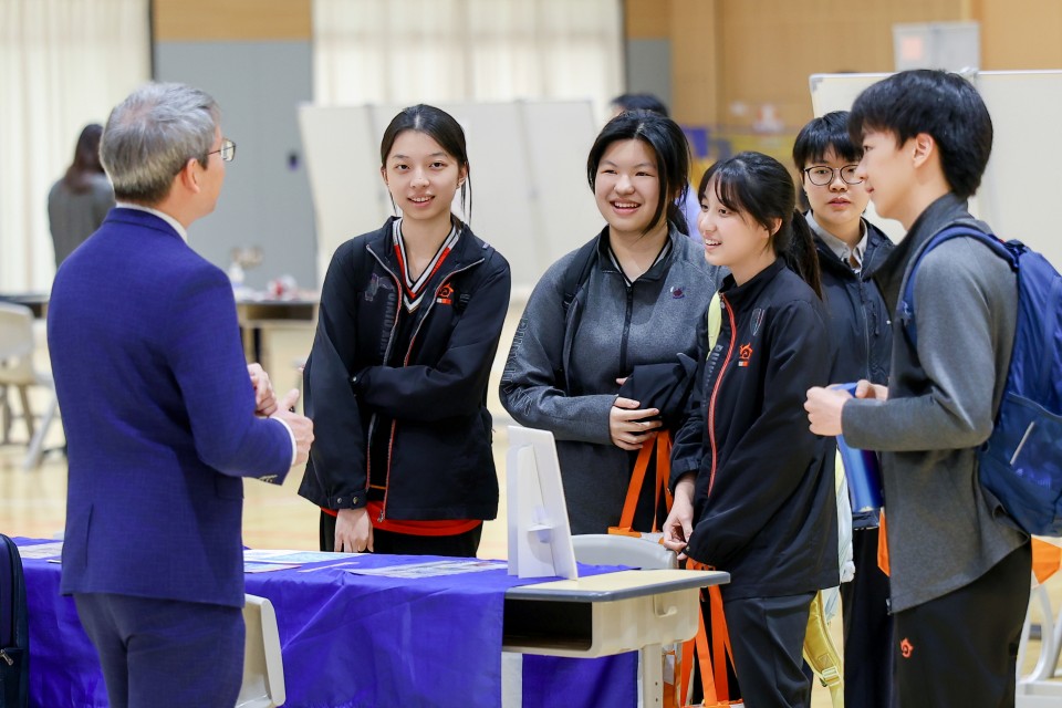 8 大學展一對一交流 (8).jpg