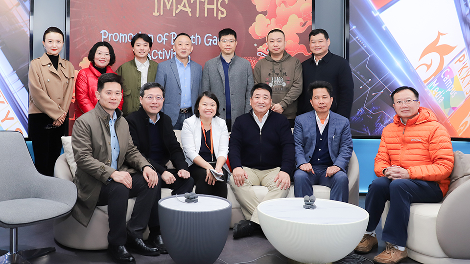 著名相聲表演藝術家姜昆等文化名家來我校與師生交流傳播中華文化