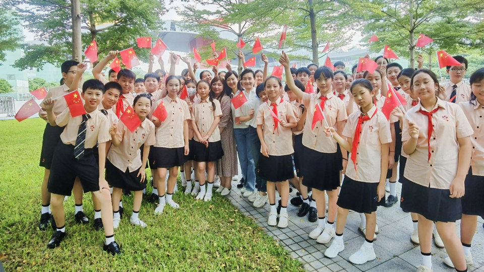 祖国母亲，祝您生日快乐——培侨信义学校师生齐贺中华人民共和国74岁华诞