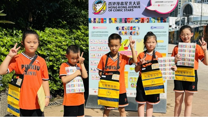 为善最乐 培侨信义学子香港卖旗展爱心